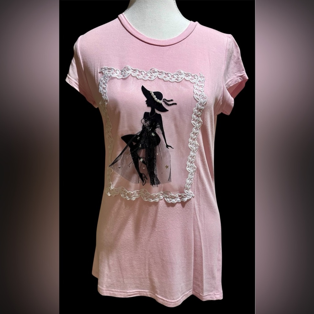 Gracia - Women’s Pink Graphic Tee with Sheer Overlay